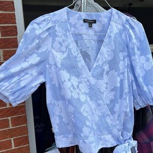 BANANA REPUBLIC L CROP TOP